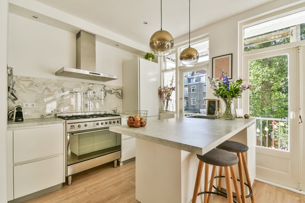 Photo - Under offer: Postjeskade 43-1, 1058 DG Amsterdam